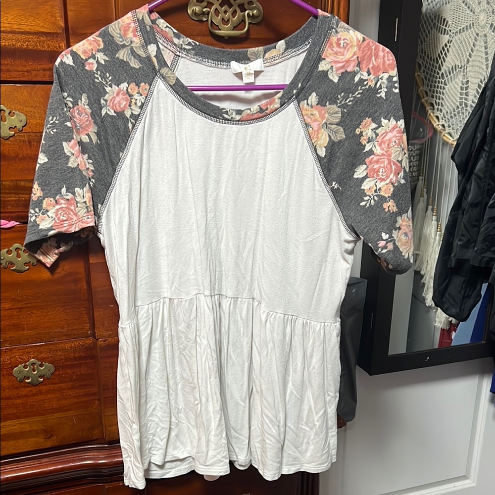 Charming Charlie White Gray Peplum Blouse with Raglan Sleeves
